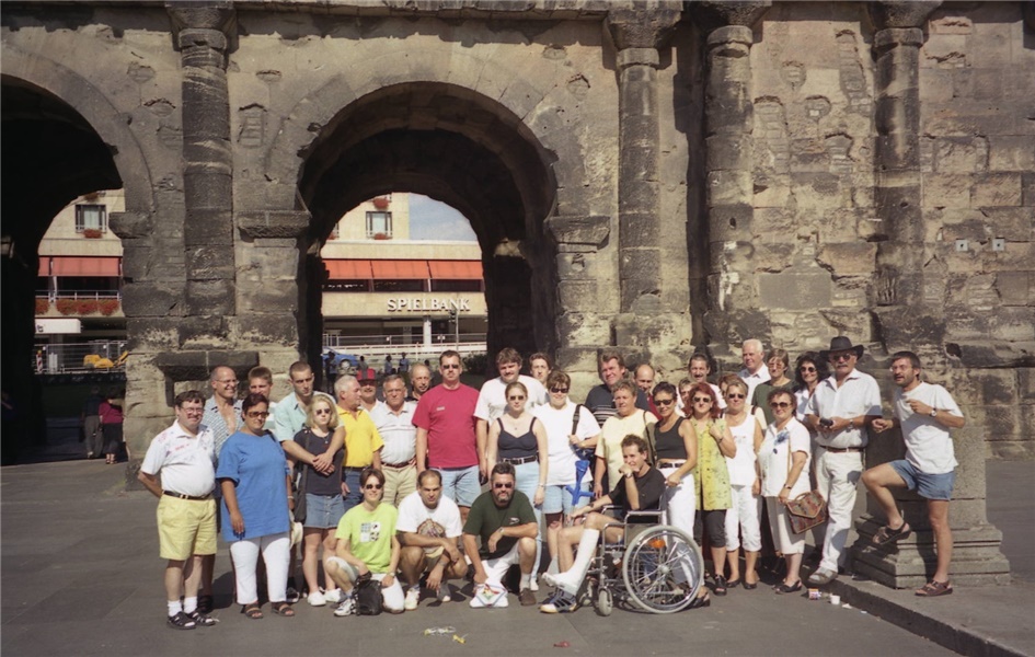U.a. auf den Spuren der alten Römer vor der Porta Nigra war der TTV Ettlingenweier auf seinem diesjährigen Vereinsausflug.